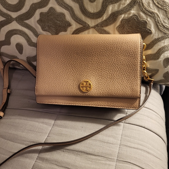 Tory Burch Bags Tory Burch Crossbody In Sand Poshmark